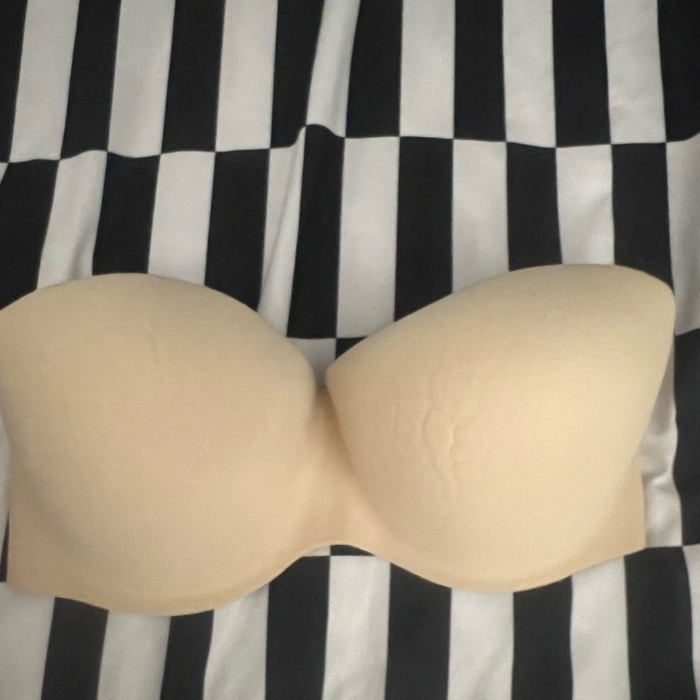 Molded Strapless Bra